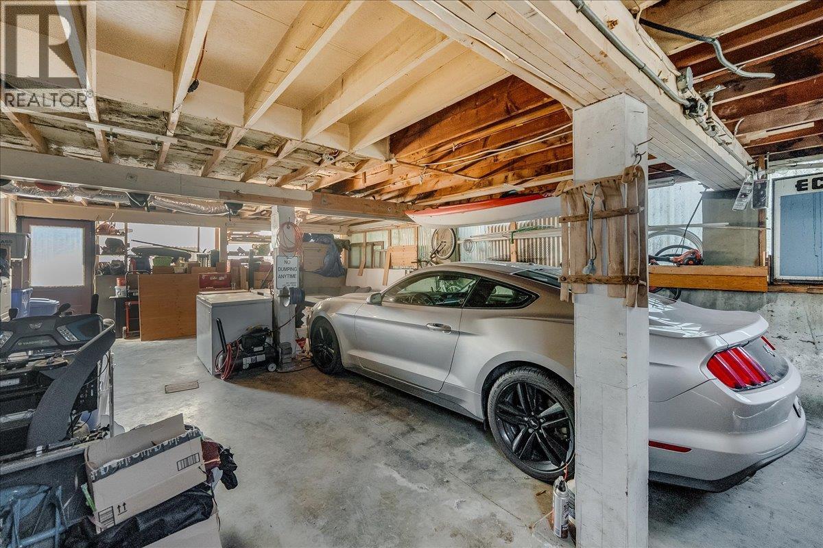 1056 Clarke Road, Castlegar, British Columbia  V0G 1X0 - Photo 49 - 10355413