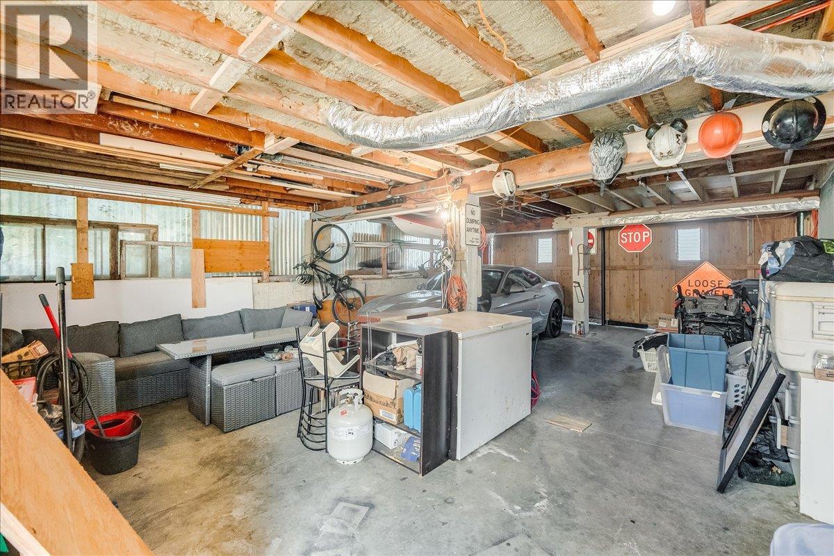 1056 Clarke Road, Castlegar, British Columbia  V0G 1X0 - Photo 50 - 10355413