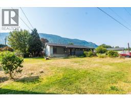 1056 CLARKE Road, castlegar, British Columbia
