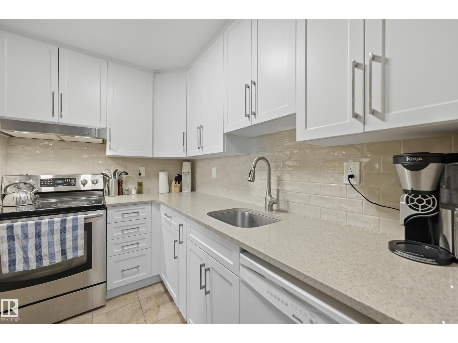 #1008 10125 109 St Nw, Edmonton, Alberta  T5J 3P1 - Photo 11 - E4457188