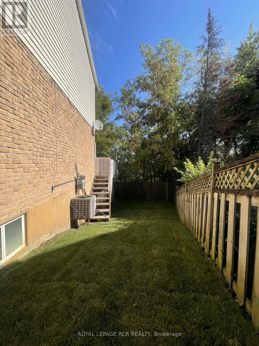 3 Royal Oak Road, East Gwillimbury (Mt Albert), Ontario  L0G 1M0 - Photo 29 - N12388093