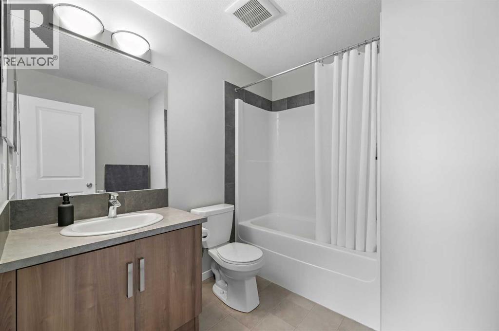 37 New Brighton Point Se, Calgary, Alberta  T2Z 1B6 - Photo 22 - A2250449