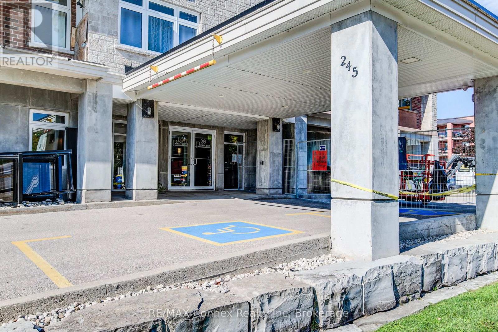 214 - 245 Scotland Street, Centre Wellington, Ontario  N1M 0B5 - Photo 4 - X12399847