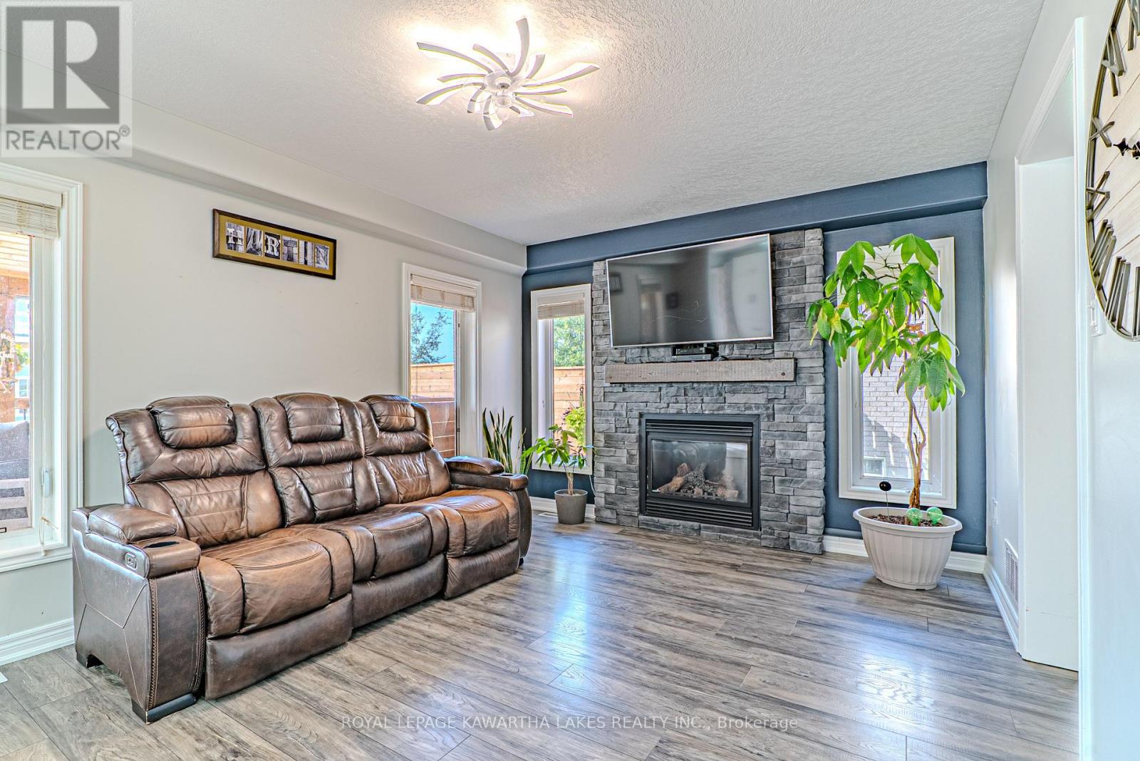 Lorem Ipsum Dolor, Kawartha Lakes, Ontario  K9V  - Photo 14 - DEMO28854399