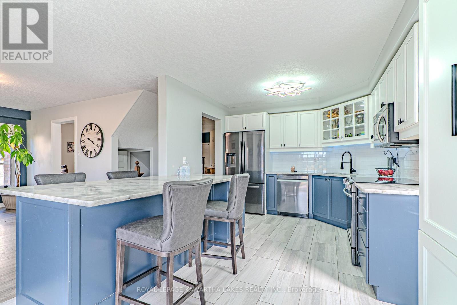 Lorem Ipsum Dolor, Kawartha Lakes, Ontario  K9V  - Photo 16 - DEMO28854399