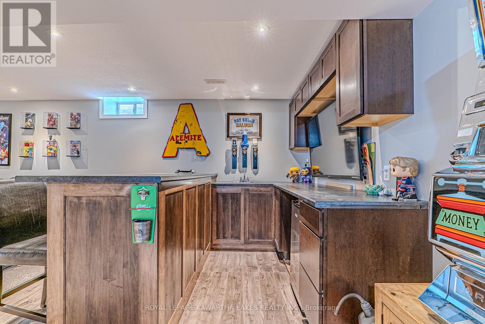 Lorem Ipsum Dolor, Kawartha Lakes, Ontario  K9V  - Photo 37 - DEMO28854399