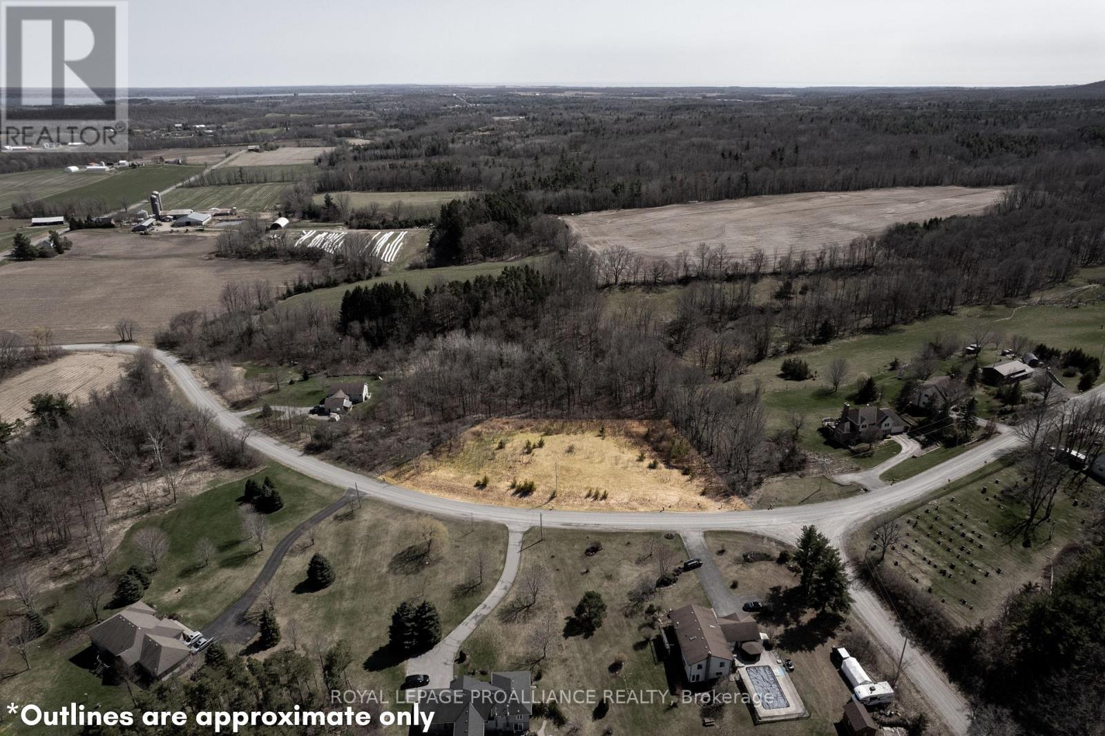 517 Downs Road, Quinte West, Ontario  K8V 5P6 - Photo 18 - X12399898