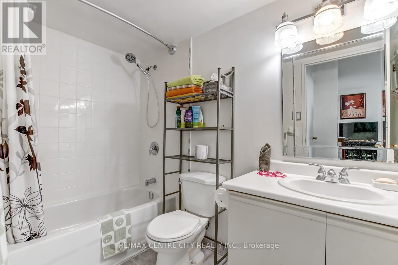 606 - 1103 Jalna Boulevard, London South, Ontario  N6E 2S9 - Photo 14 - X12399819