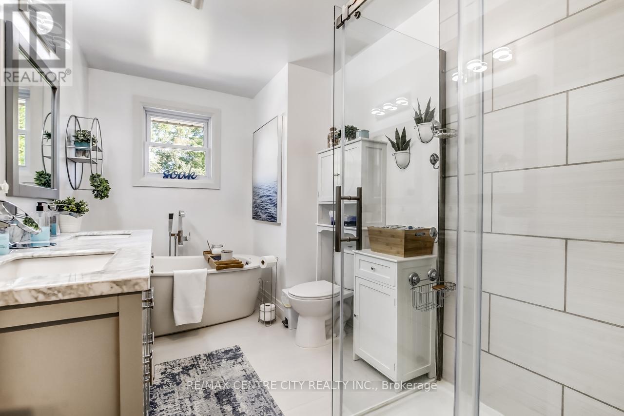42610 Walnut Street, Central Elgin, Ontario  N0L 2L0 - Photo 14 - X12399855