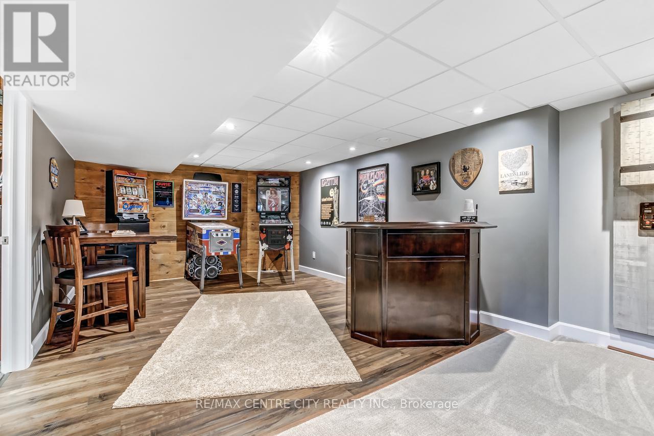 42610 Walnut Street, Central Elgin, Ontario  N0L 2L0 - Photo 19 - X12399855
