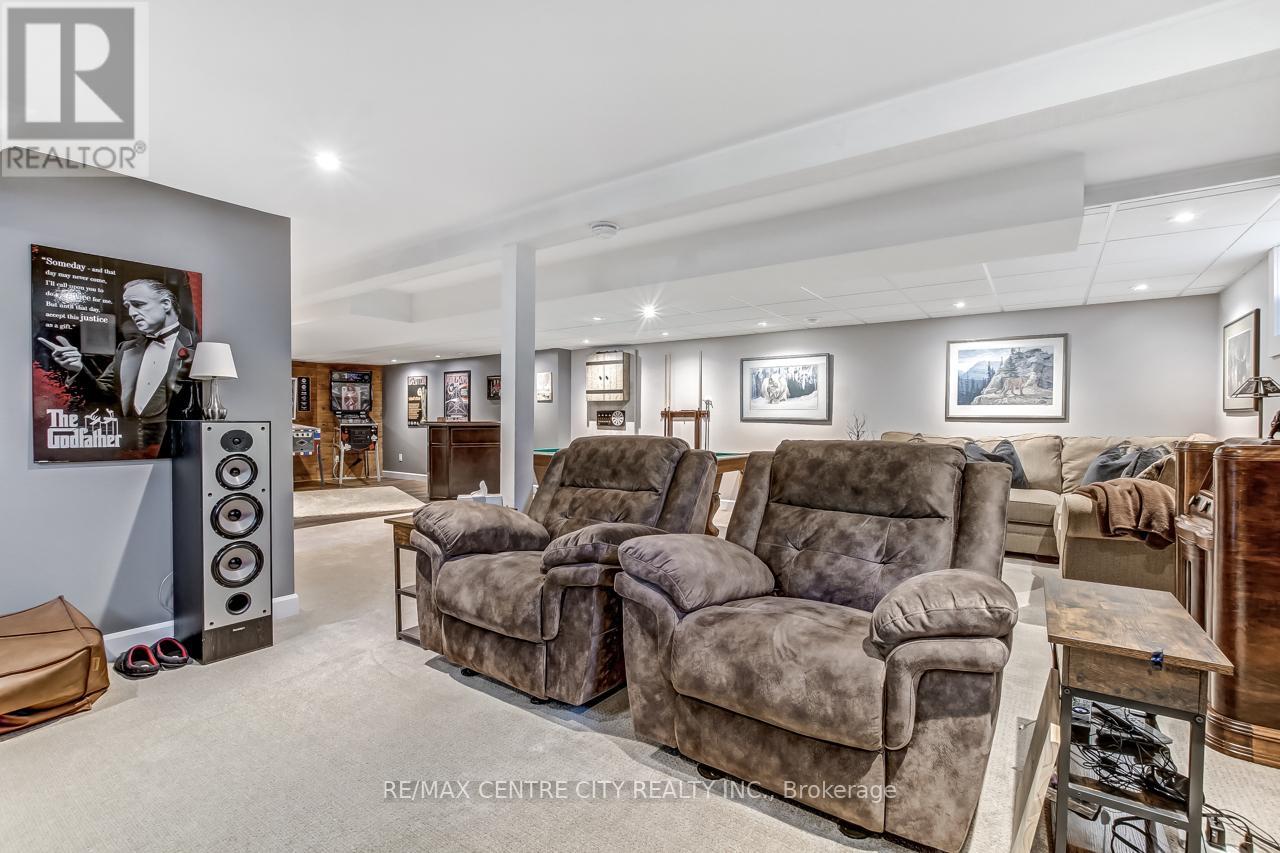 42610 Walnut Street, Central Elgin, Ontario  N0L 2L0 - Photo 23 - X12399855