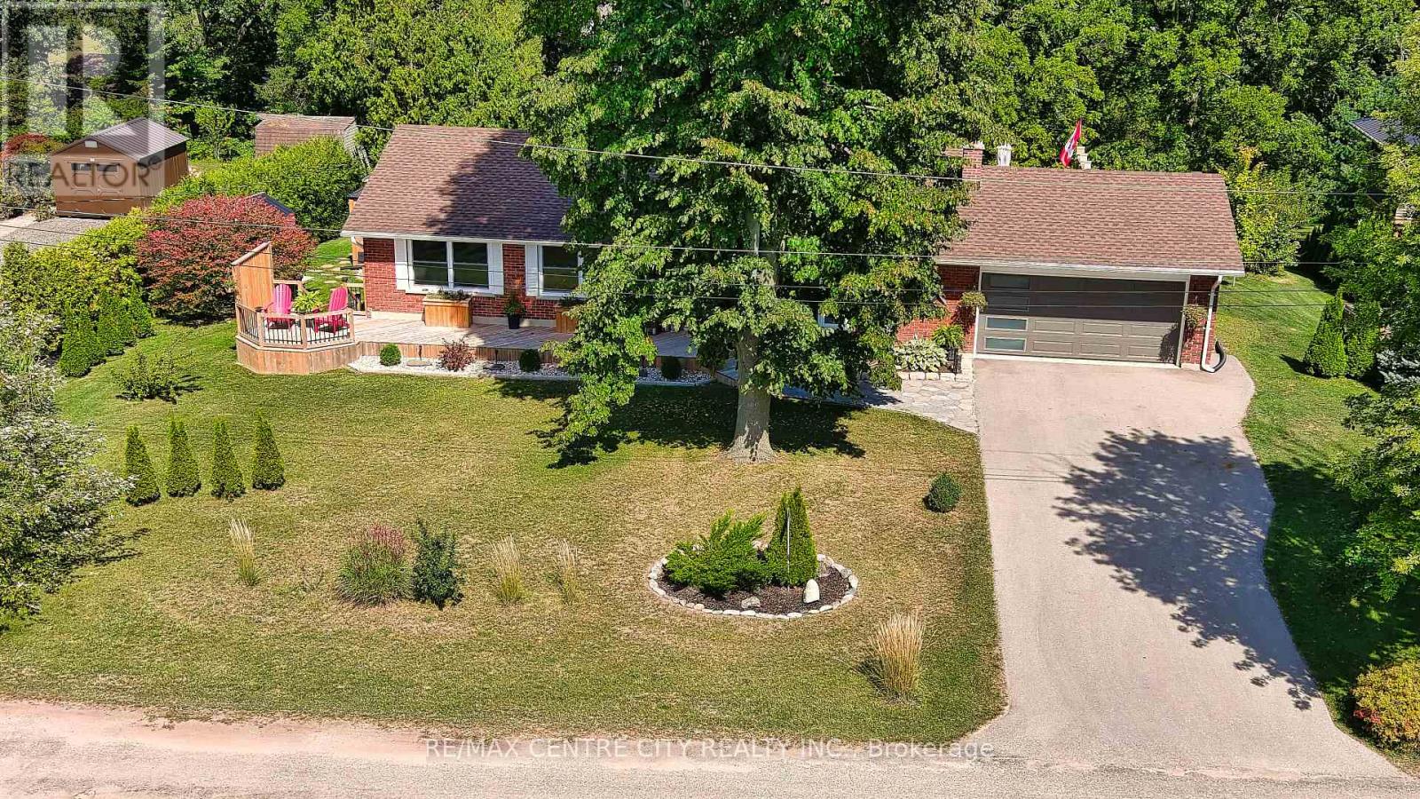 42610 Walnut Street, Central Elgin, Ontario  N0L 2L0 - Photo 48 - X12399855