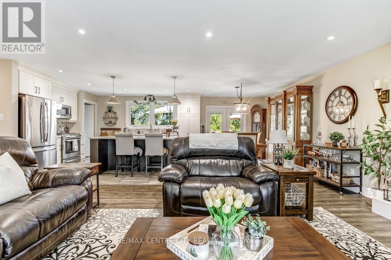 42610 Walnut Street, Central Elgin, Ontario  N0L 2L0 - Photo 7 - X12399855