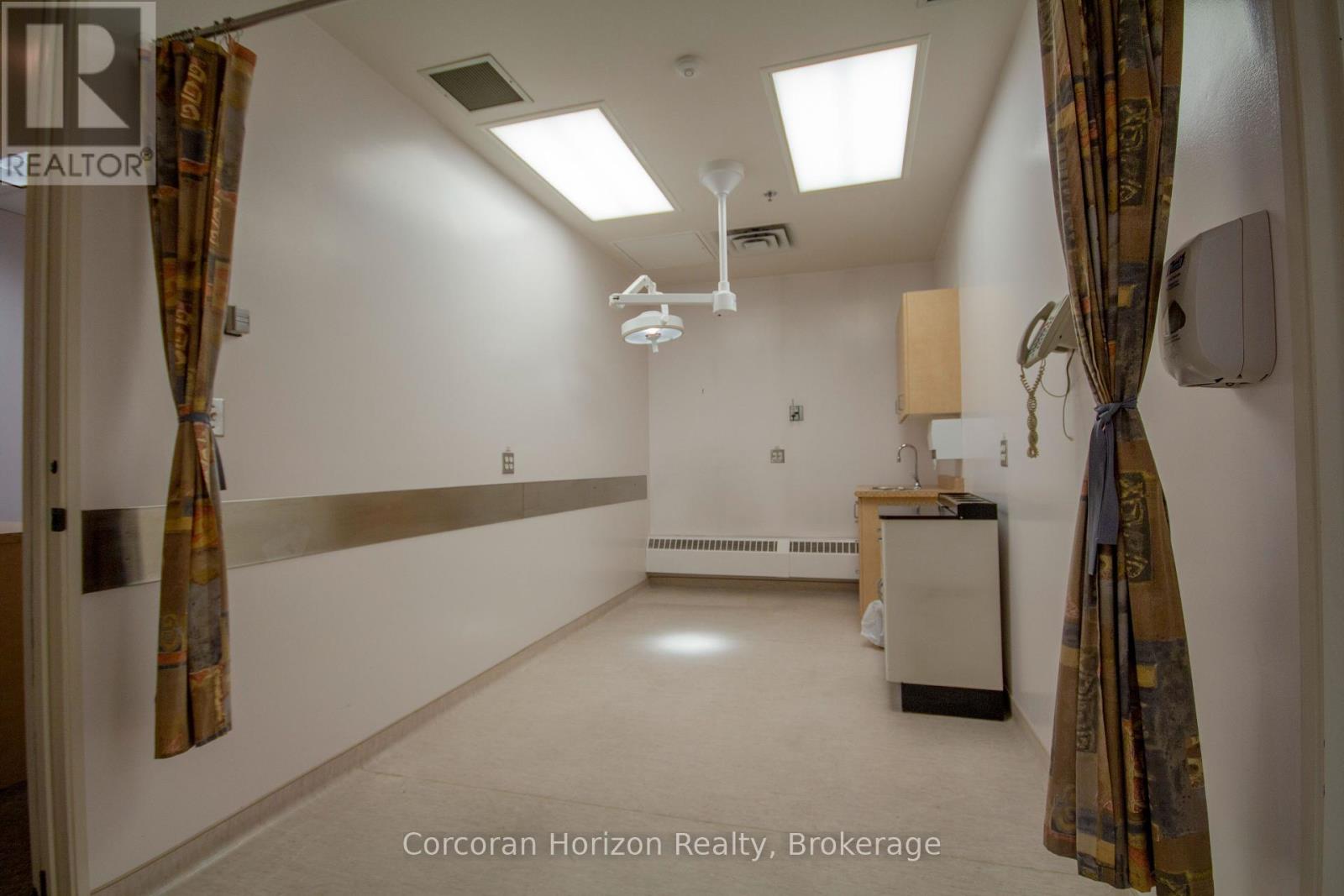 101 - 200 James Street S, Hamilton (Durand), Ontario  L8P 1Y6 - Photo 14 - X12399900