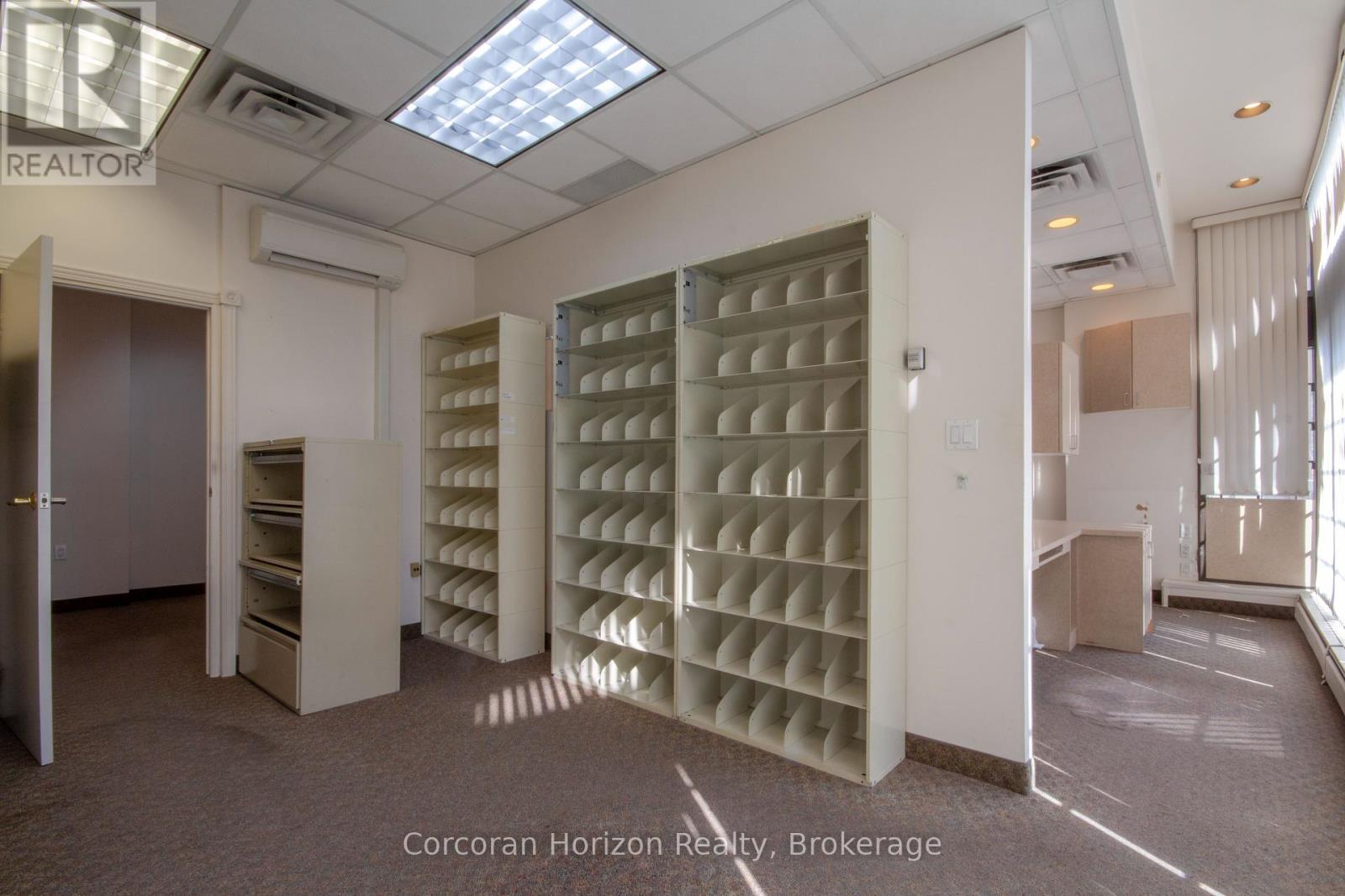 101 - 200 James Street S, Hamilton (Durand), Ontario  L8P 1Y6 - Photo 6 - X12399900