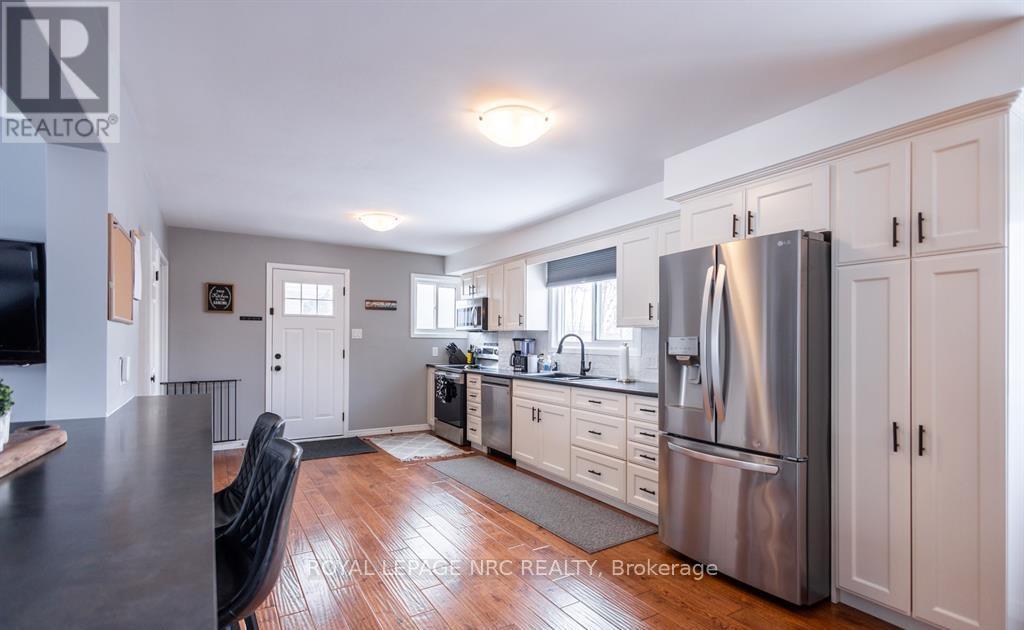 8599 Furlong Avenue, Niagara Falls, Ontario  L2G 6W9 - Photo 9 - X12399893