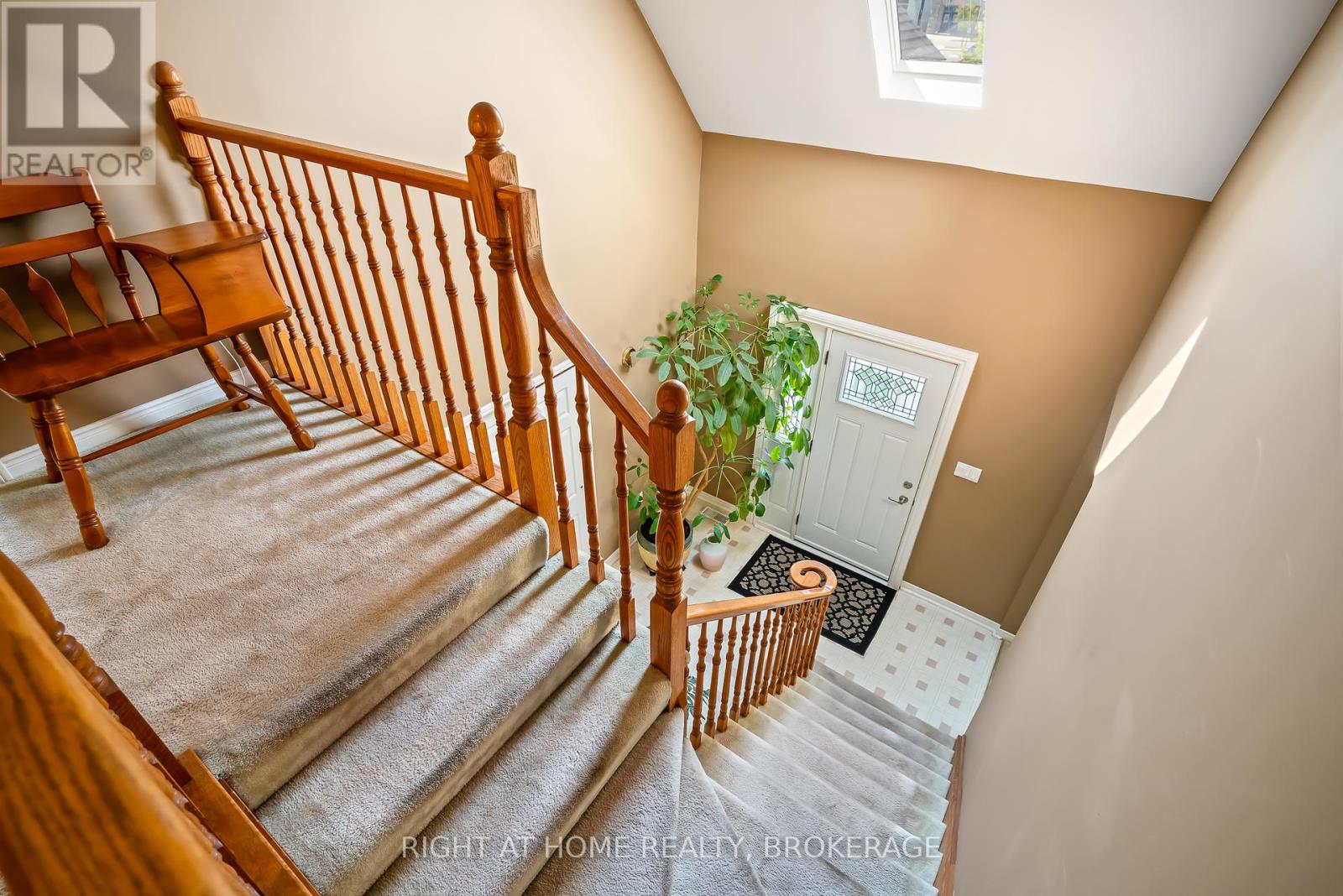 11 N Service Road, Grimsby, Ontario  L3M 4M4 - Photo 30 - X12399897
