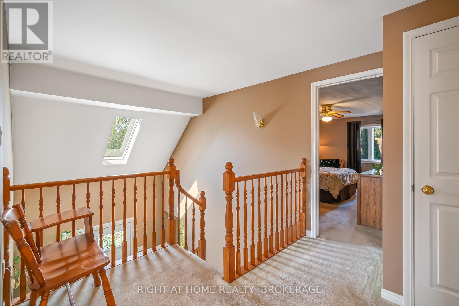 11 N Service Road, Grimsby, Ontario  L3M 4M4 - Photo 31 - X12399897