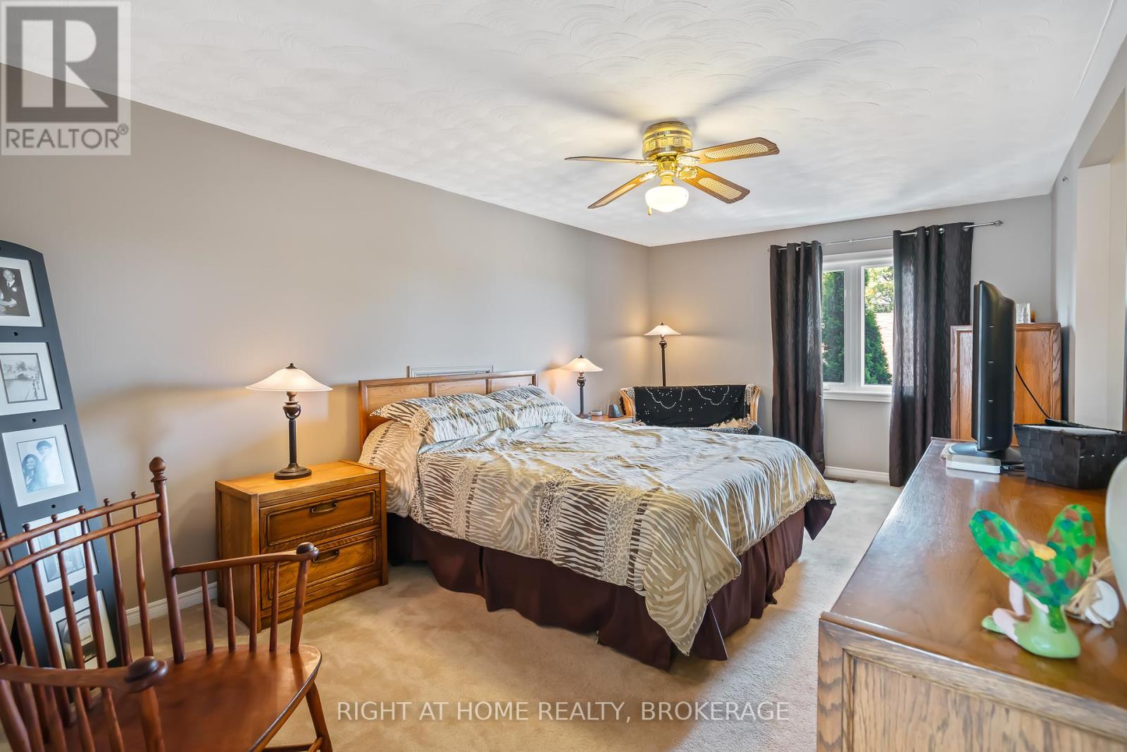 11 N Service Road, Grimsby, Ontario  L3M 4M4 - Photo 36 - X12399897