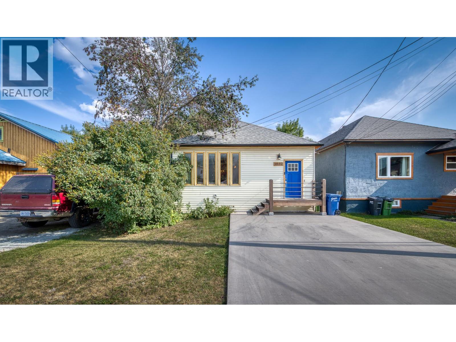 1052 5th Avenue, Fernie, British Columbia  V0B 1M0 - Photo 2 - 10361415