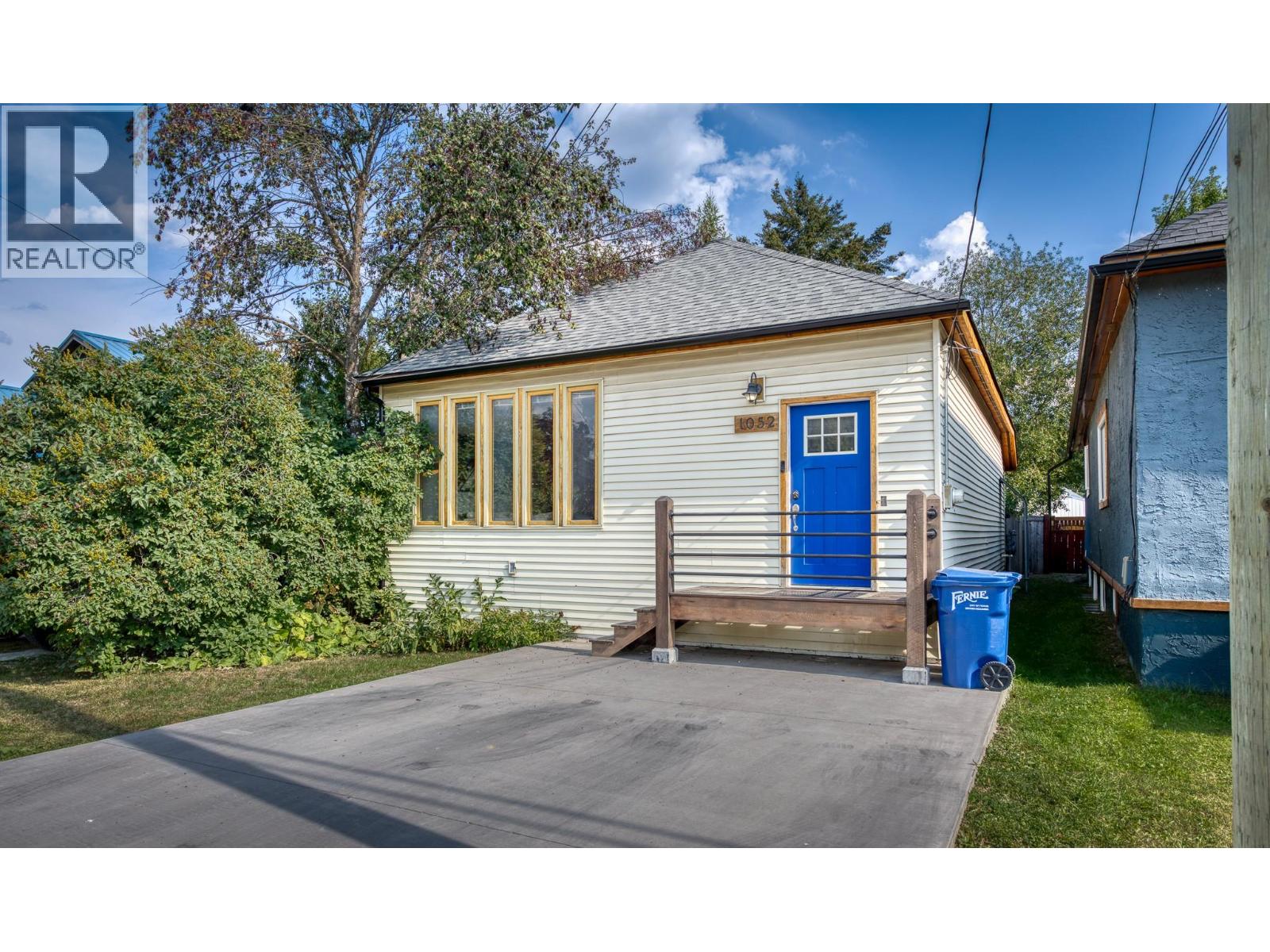 1052 5th Avenue, Fernie, British Columbia  V0B 1M0 - Photo 4 - 10361415