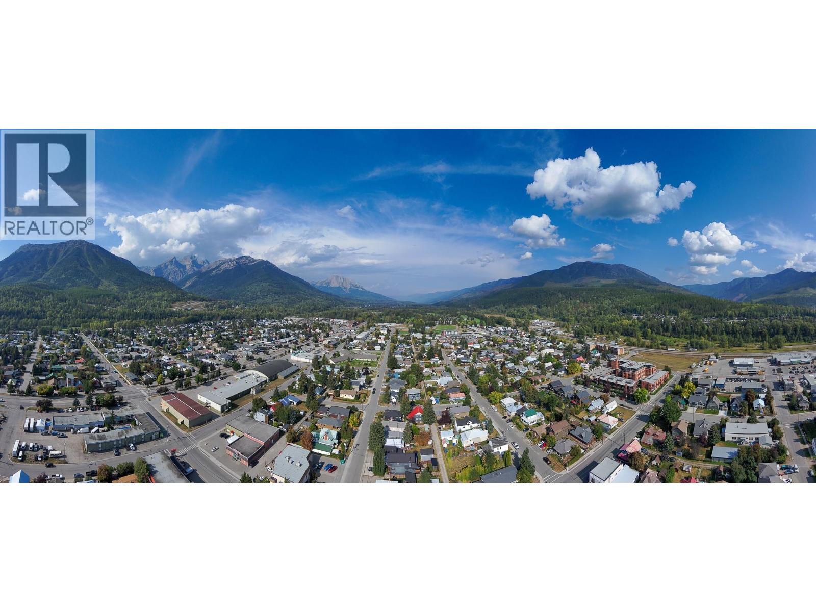 1052 5th Avenue, Fernie, British Columbia  V0B 1M0 - Photo 49 - 10361415