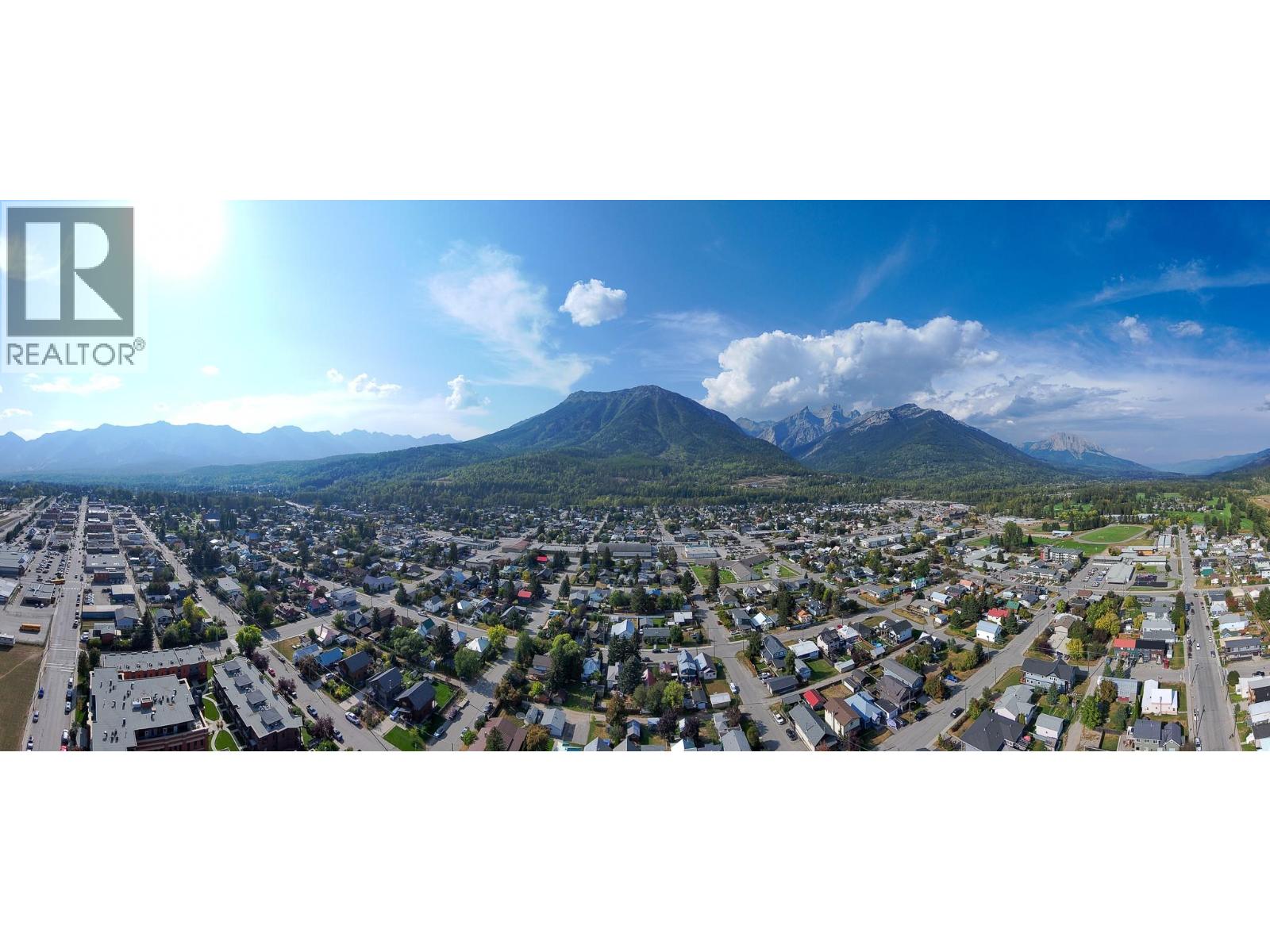 1052 5th Avenue, Fernie, British Columbia  V0B 1M0 - Photo 51 - 10361415