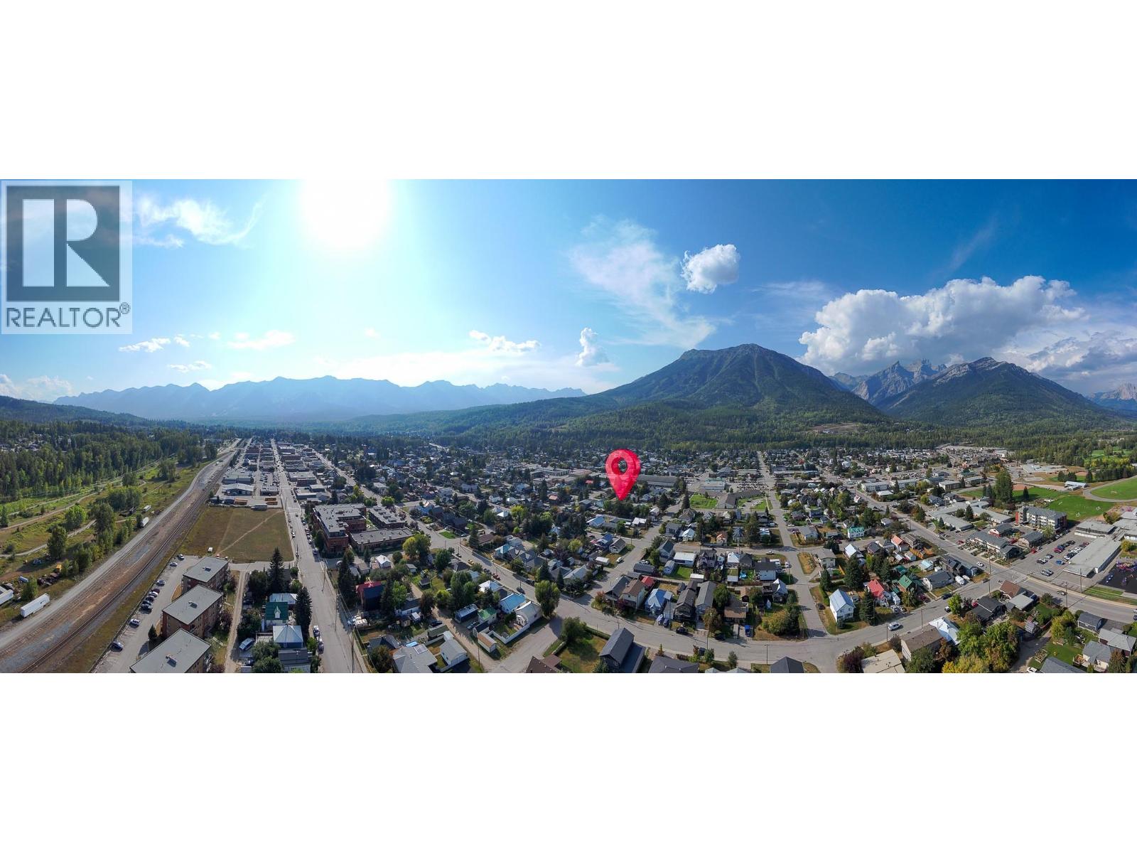 1052 5th Avenue, Fernie, British Columbia  V0B 1M0 - Photo 52 - 10361415