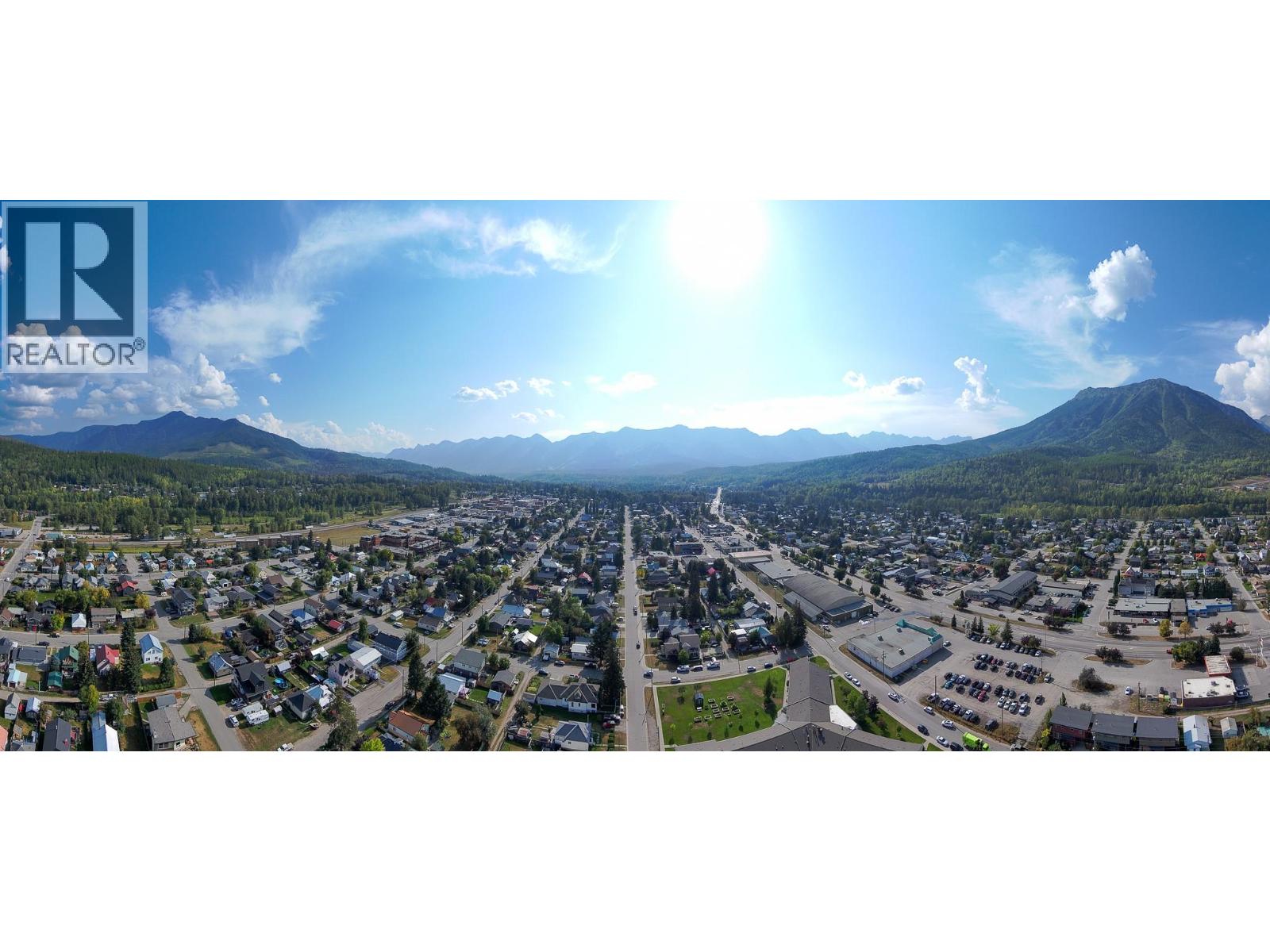 1052 5th Avenue, Fernie, British Columbia  V0B 1M0 - Photo 55 - 10361415