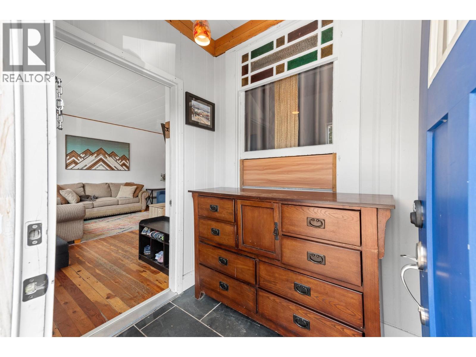 1052 5th Avenue, Fernie, British Columbia  V0B 1M0 - Photo 6 - 10361415