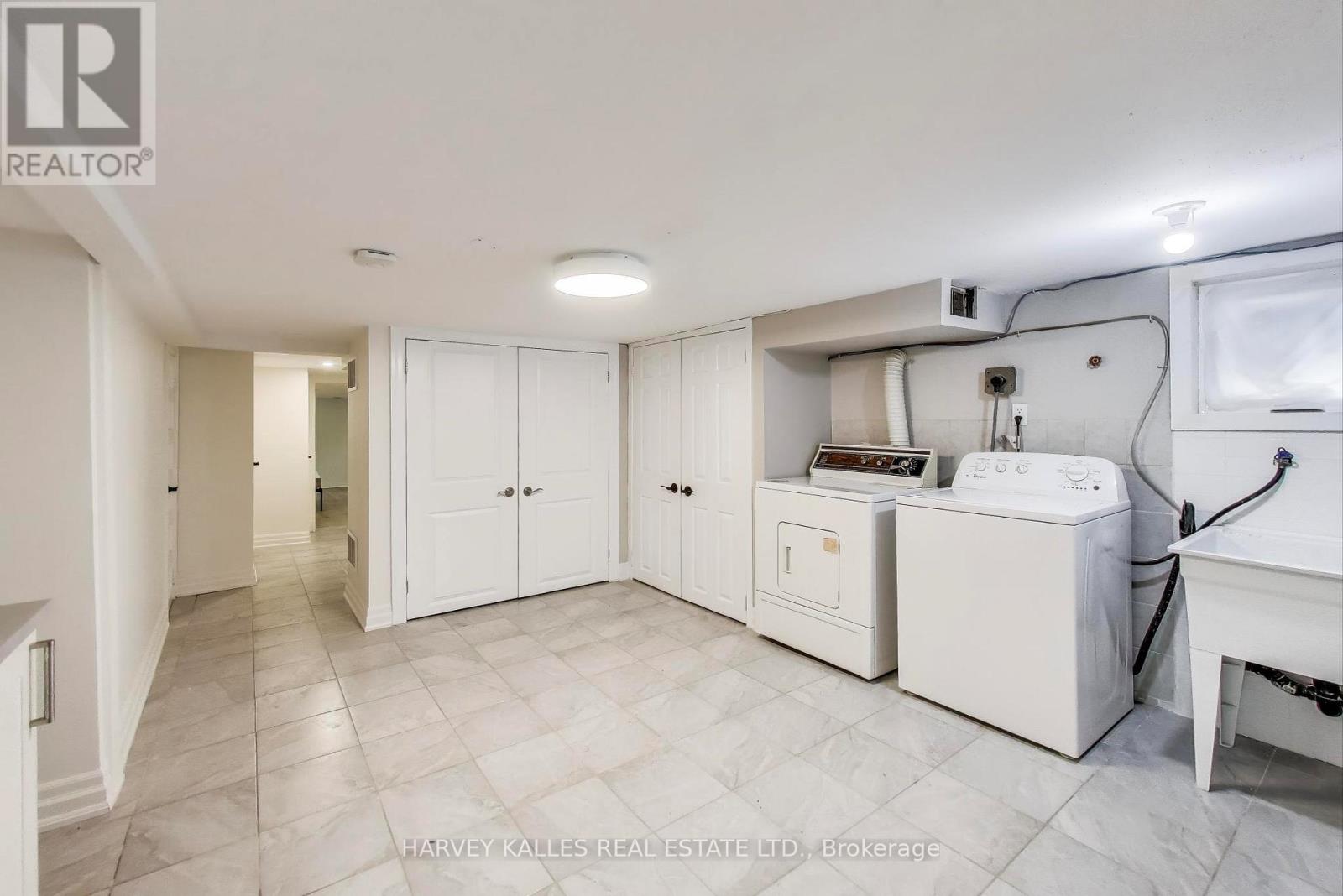 463 Westmount Avenue, Toronto, Ontario  M6E 3N4 - Photo 19 - C12399680