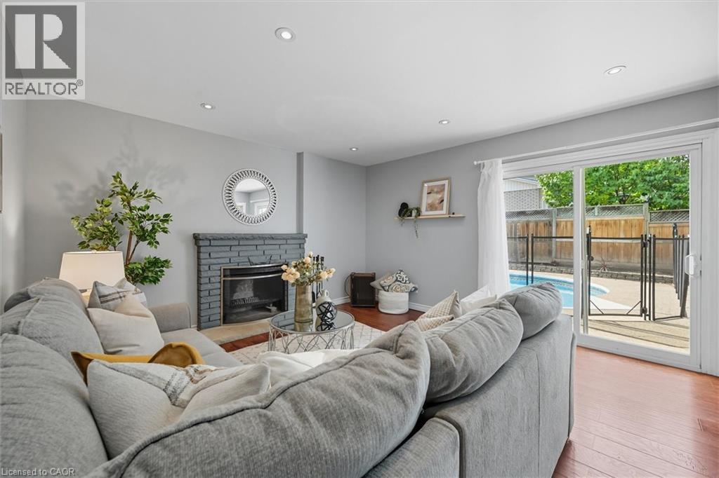 641 Holt Drive, Burlington, Ontario  L7T 3N4 - Photo 11 - 40768960