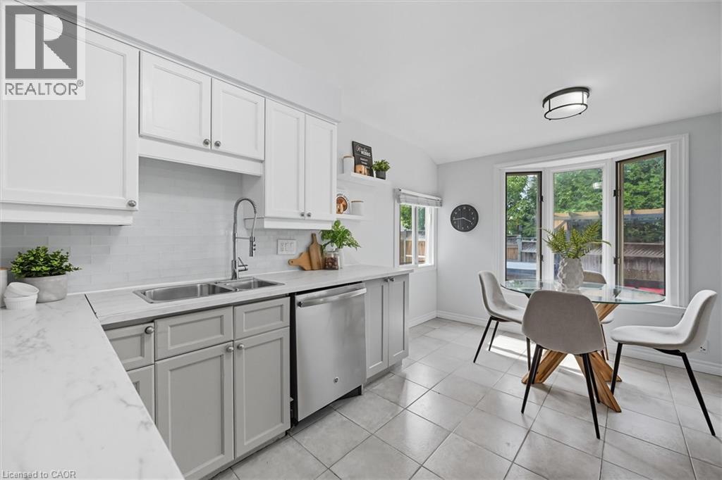 641 Holt Drive, Burlington, Ontario  L7T 3N4 - Photo 22 - 40768960