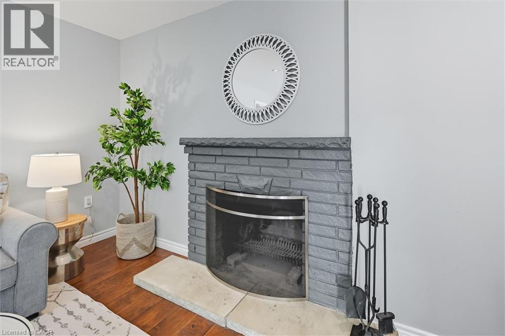 641 Holt Drive, Burlington, Ontario  L7T 3N4 - Photo 9 - 40768960