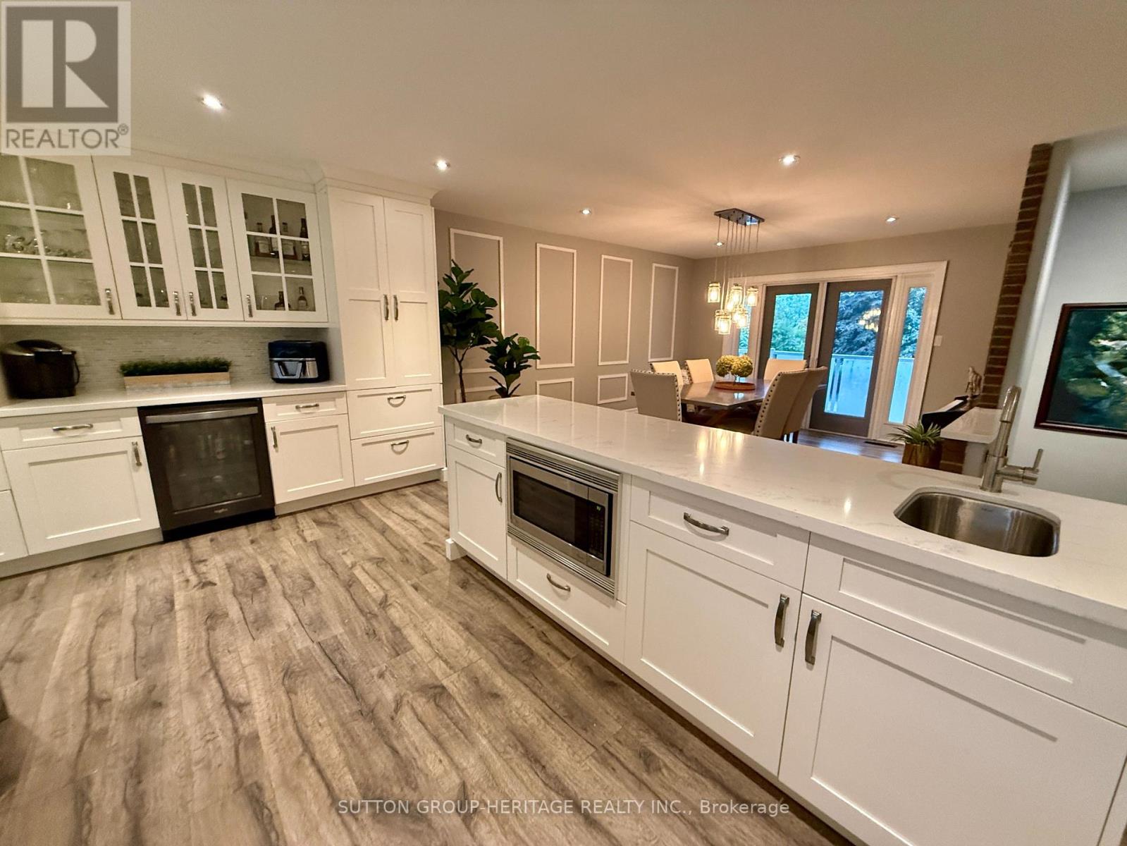 333 Fairview Drive, Whitby, Ontario  L1N 3A7 - Photo 6 - E12399641