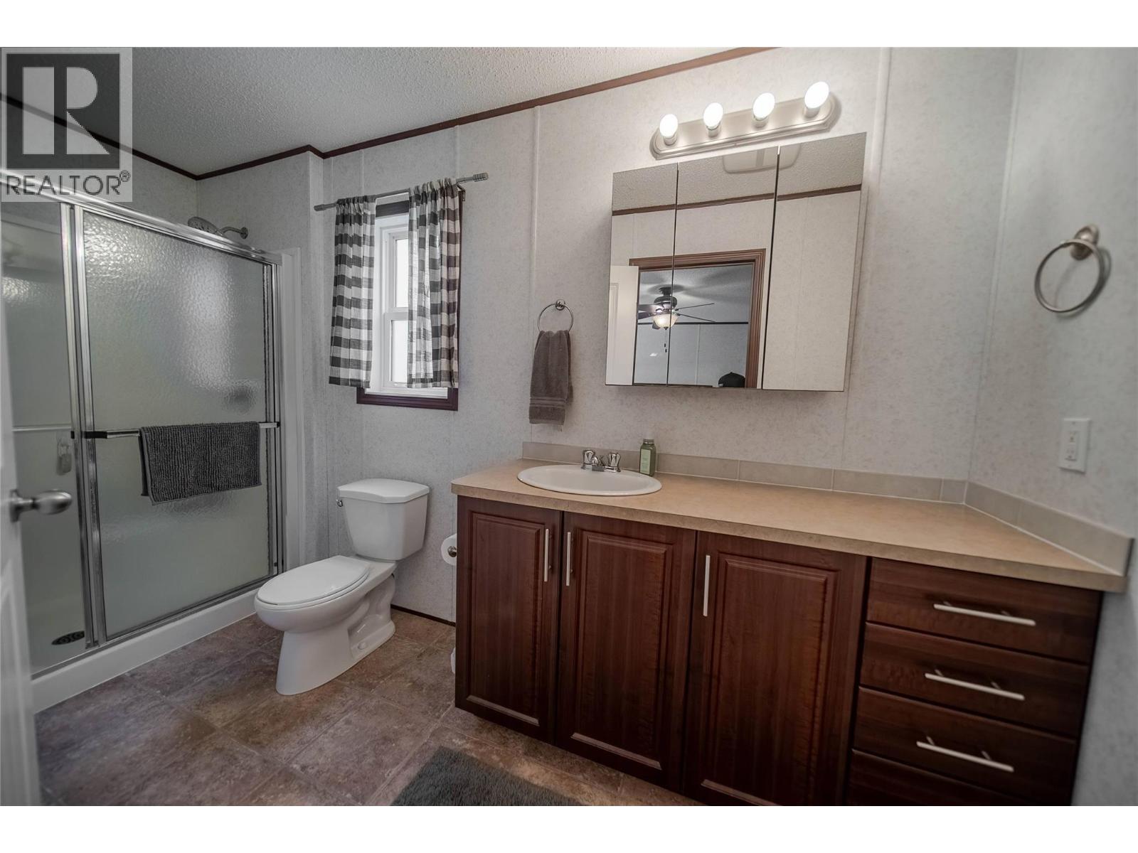 6524 Mcdonald Loop Road, Grasmere, British Columbia V0B 1R0 - Photo 19 - 10362471