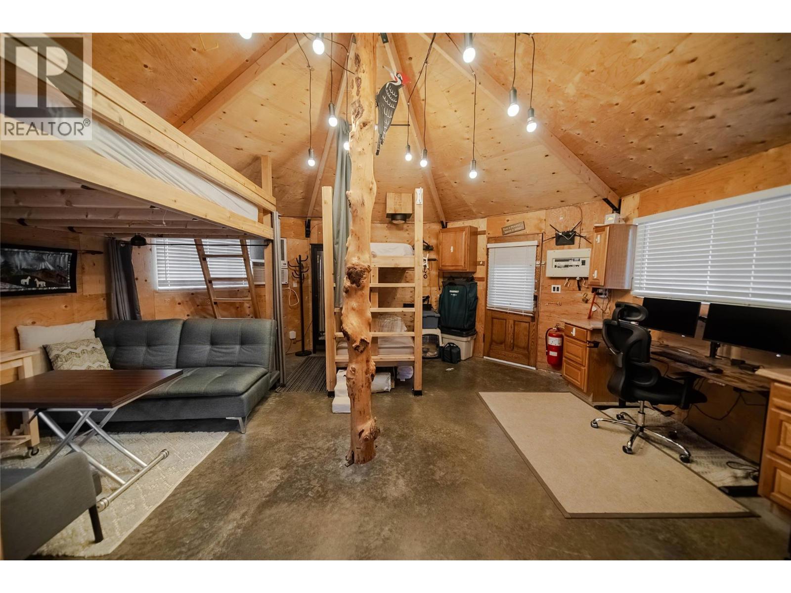 6524 Mcdonald Loop Road, Grasmere, British Columbia V0B 1R0 - Photo 45 - 10362471