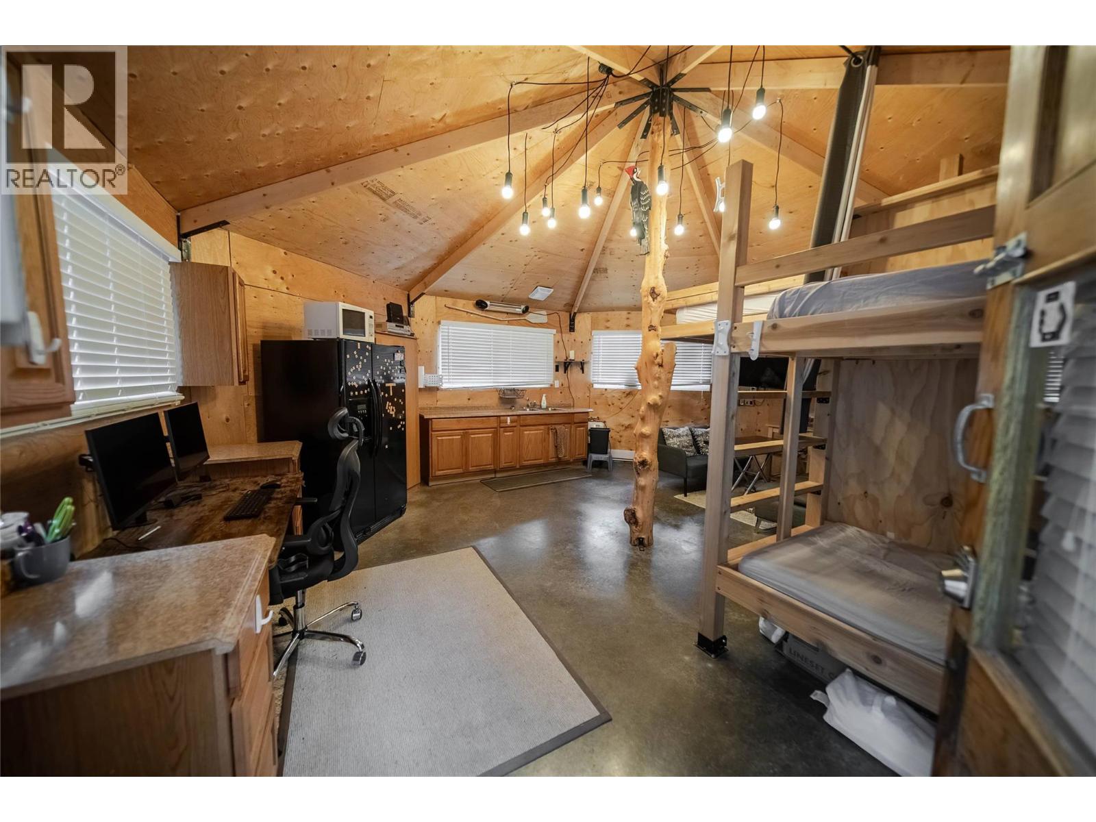 6524 Mcdonald Loop Road, Grasmere, British Columbia V0B 1R0 - Photo 46 - 10362471