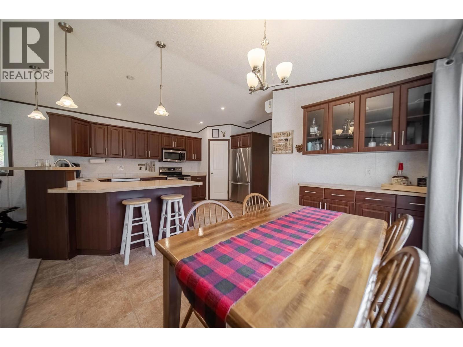 6524 Mcdonald Loop Road, Grasmere, British Columbia V0B 1R0 - Photo 13 - 10362471