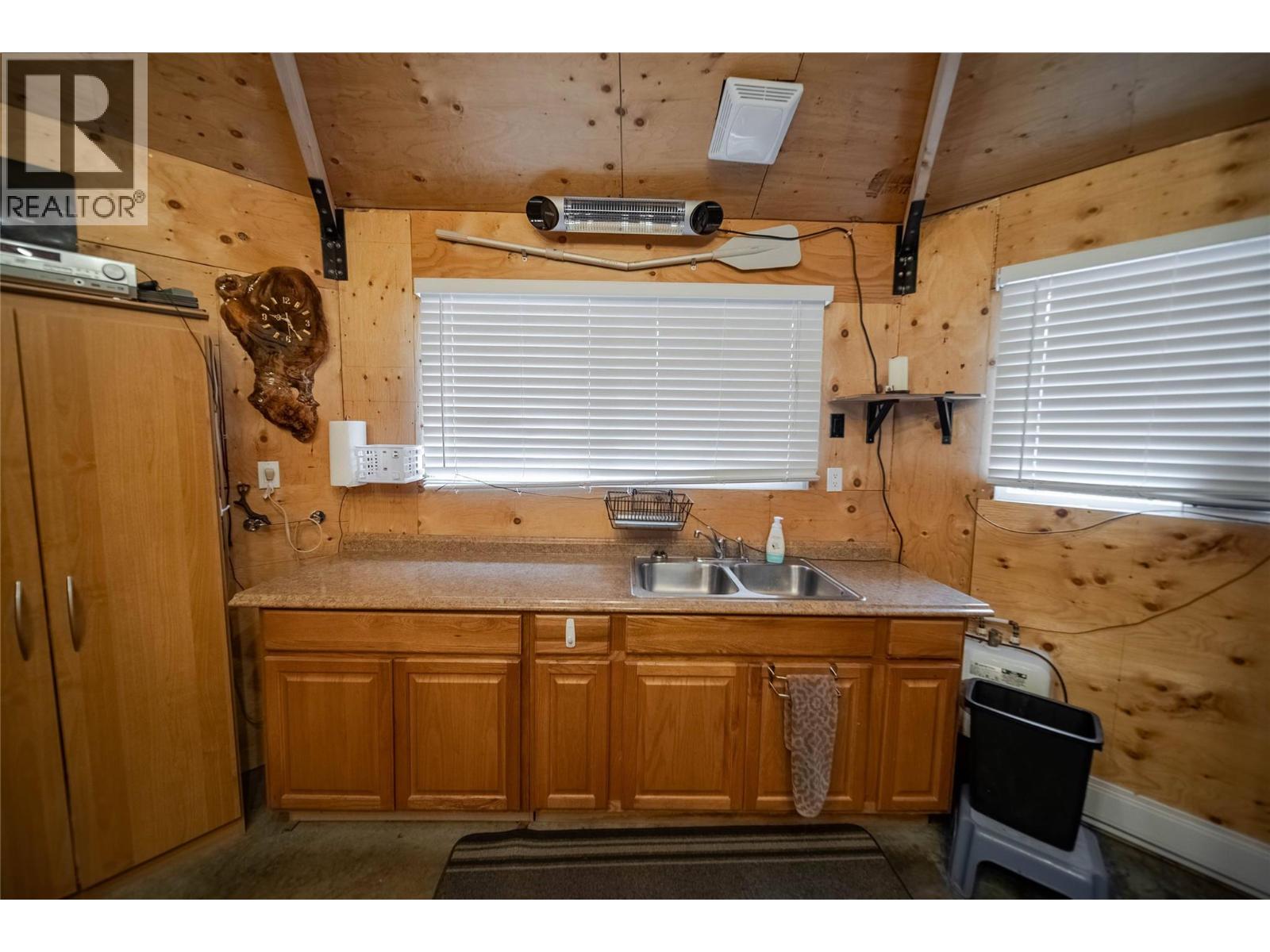 6524 Mcdonald Loop Road, Grasmere, British Columbia V0B 1R0 - Photo 44 - 10362471