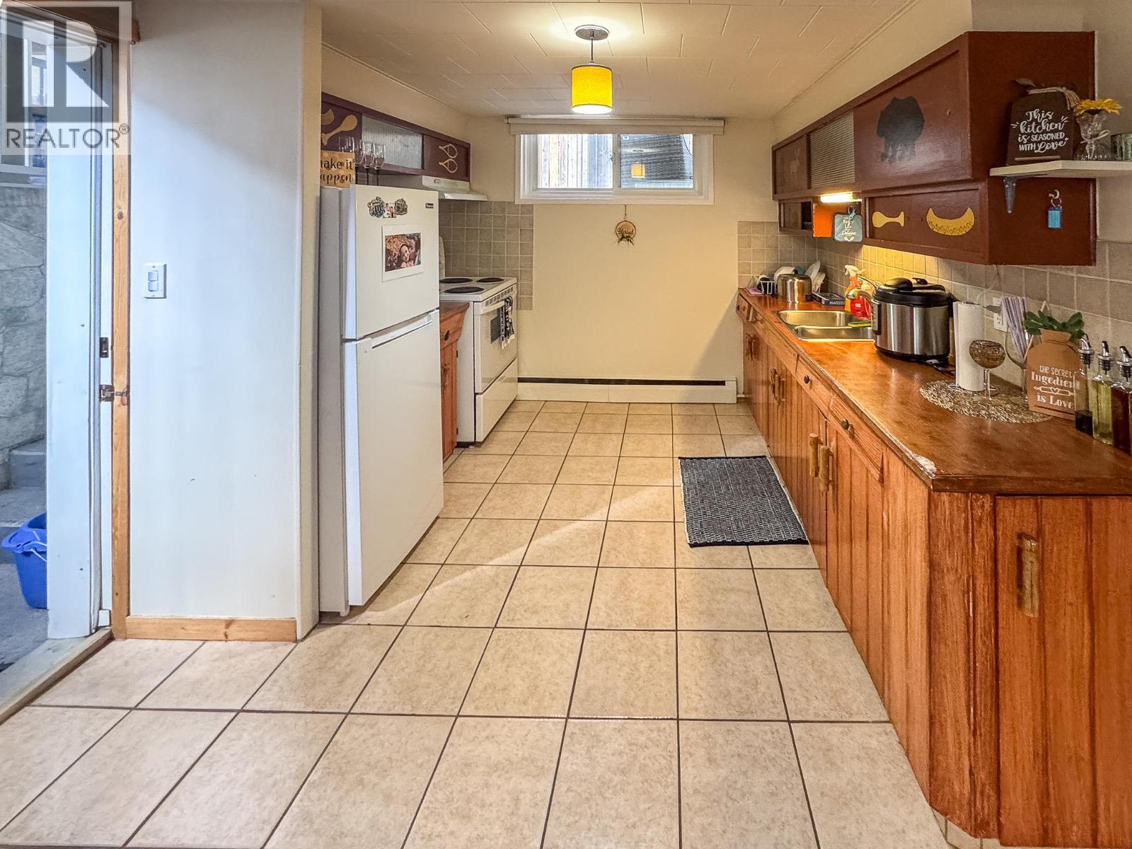 2165 Warren Avenue, Kimberley, British Columbia V1A 1S6 - Photo 18 - 10362510