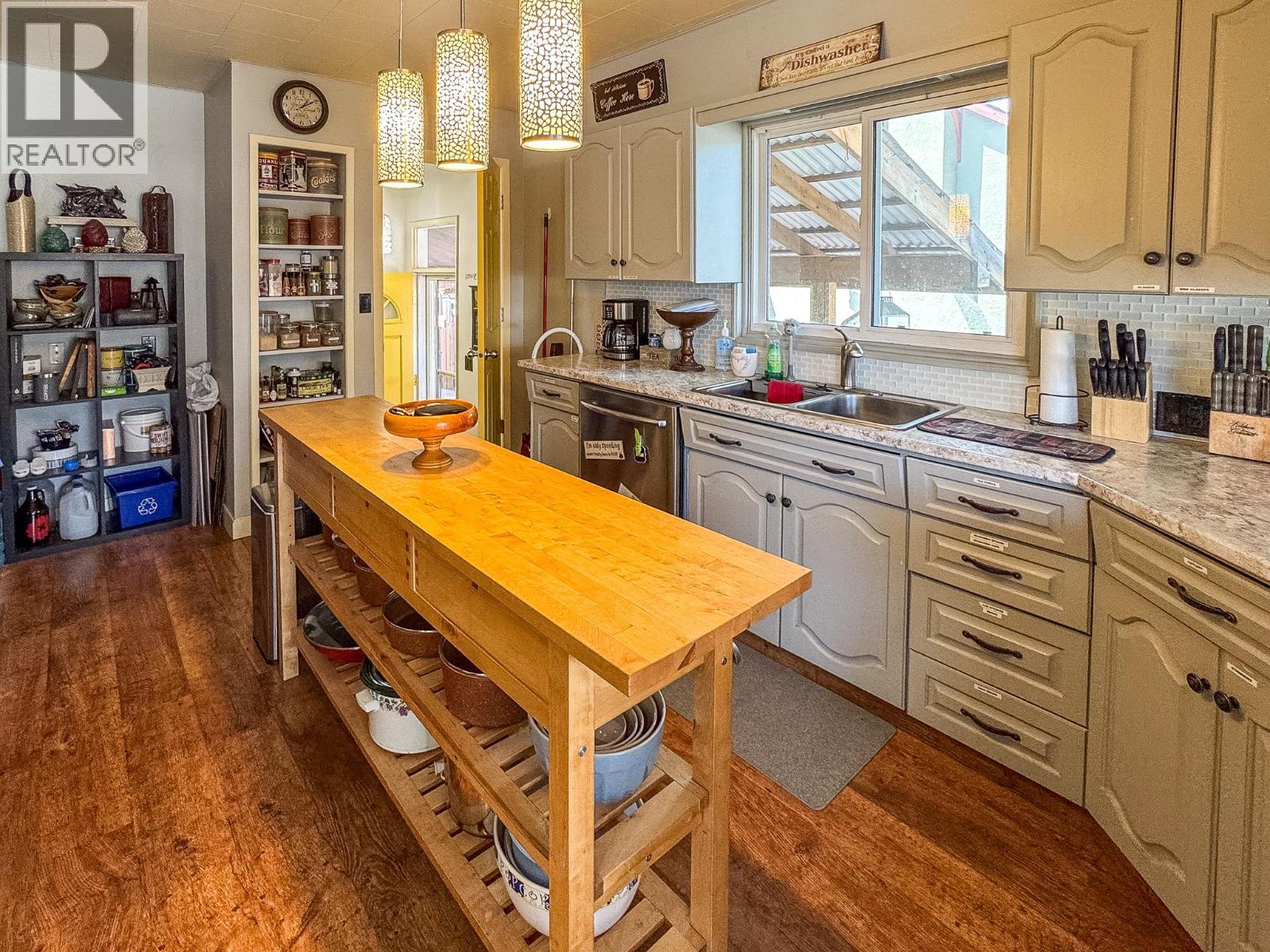 2165 Warren Avenue, Kimberley, British Columbia V1A 1S6 - Photo 7 - 10362510