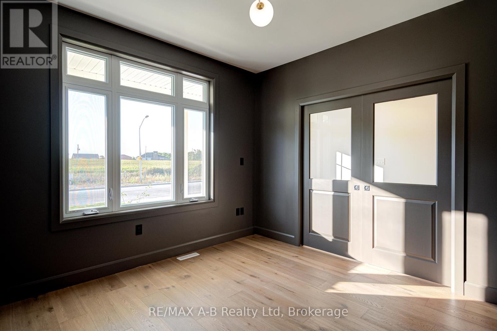 7 Nelson Street, West Perth, Ontario  N0K 1N0 - Photo 6 - X12014291