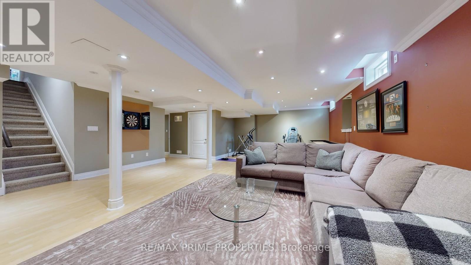 17 Raintree Crescent, Richmond Hill (Oak Ridges), Ontario  L4E 3T5 - Photo 33 - N12399619