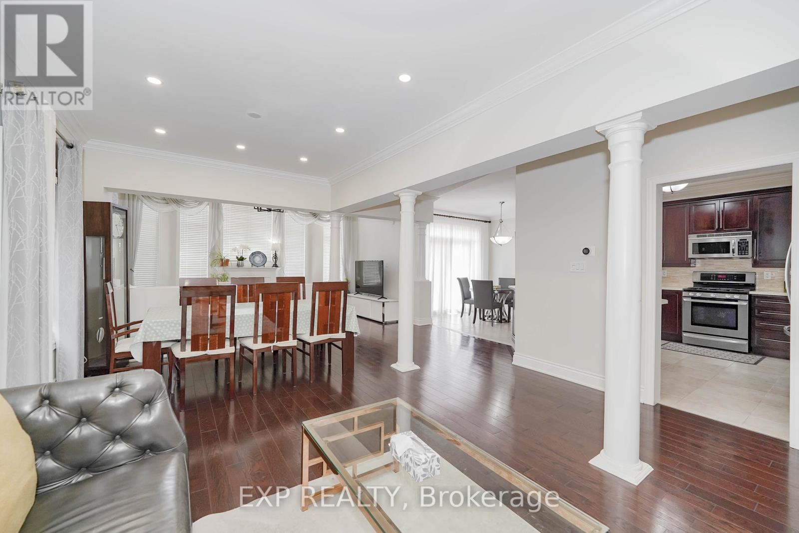 116 Colesbrook Road, Richmond Hill, Ontario  L4S 2G3 - Photo 18 - N12399710