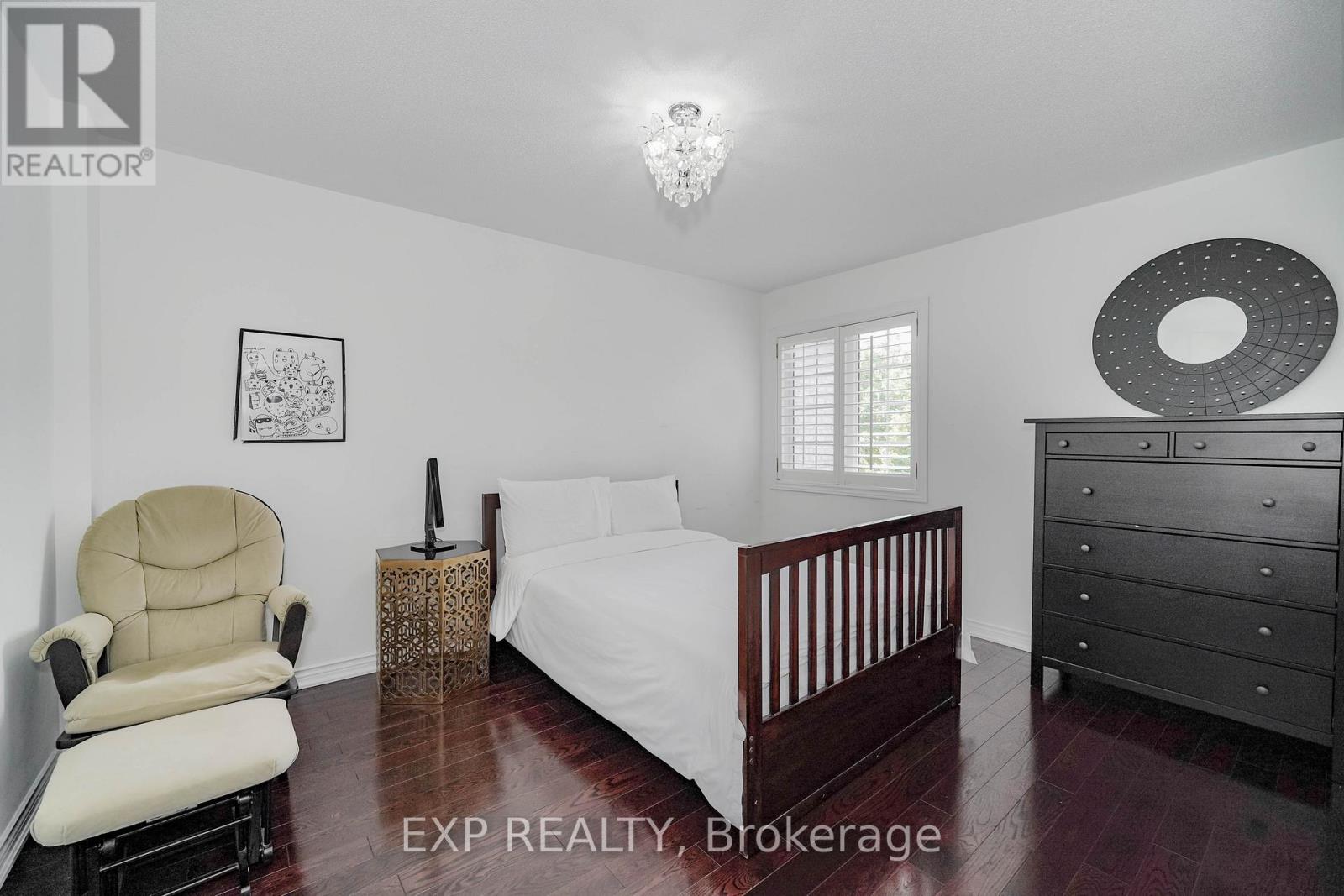 116 Colesbrook Road, Richmond Hill, Ontario  L4S 2G3 - Photo 27 - N12399710