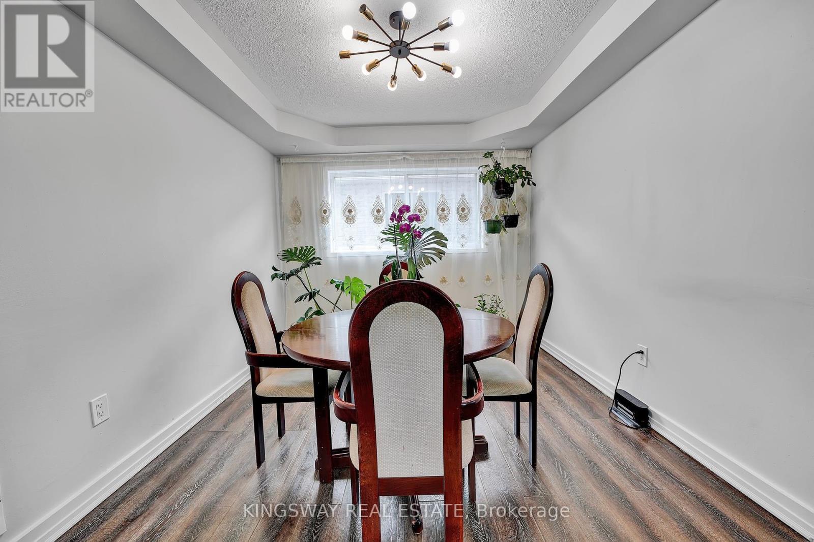 1139 Oriole Crescent, Innisfil, Ontario  L9S 2A8 - Photo 12 - N12399723
