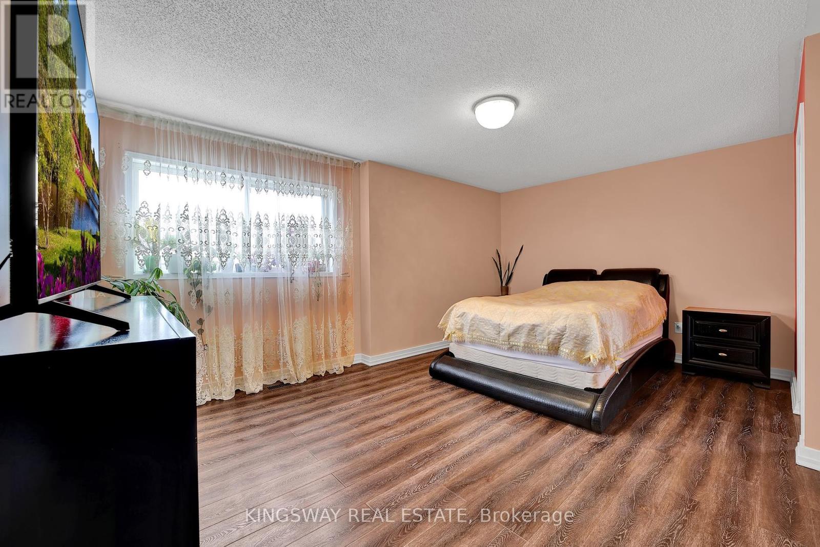 1139 Oriole Crescent, Innisfil, Ontario  L9S 2A8 - Photo 30 - N12399723