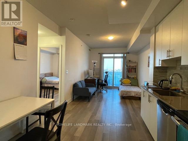 1628 - 7161 Yonge Street, Markham, Ontario  L3T 0C8 - Photo 4 - N12399809