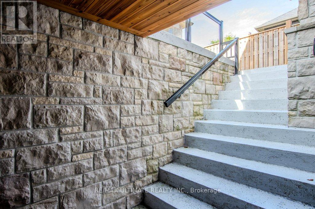 38 Catherine Drive, Barrie, Ontario  L4N 6Z3 - Photo 36 - S12399764